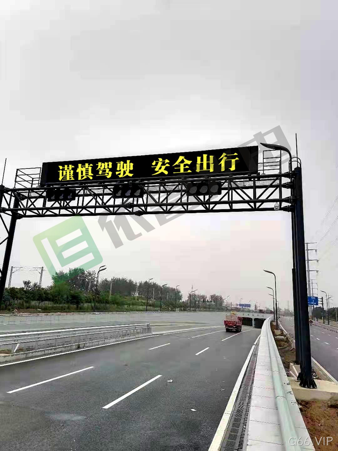 门架交通诱导屏